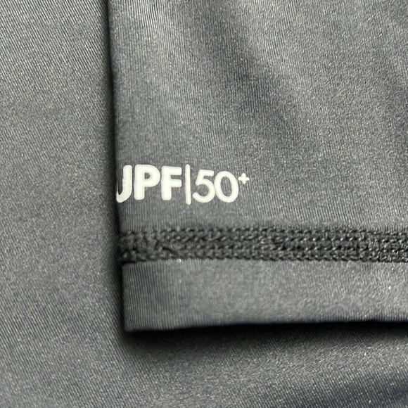 NWT Hurley uPF/50 - Picture 2 of 6